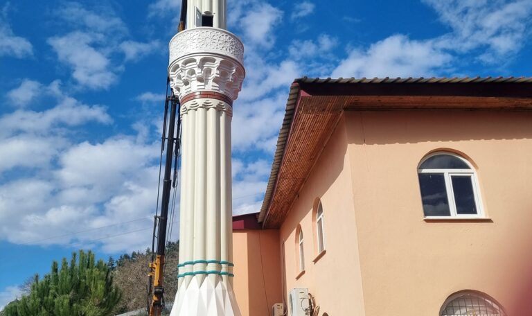 Adana Salmanlı Mah Cami Çelik Minare