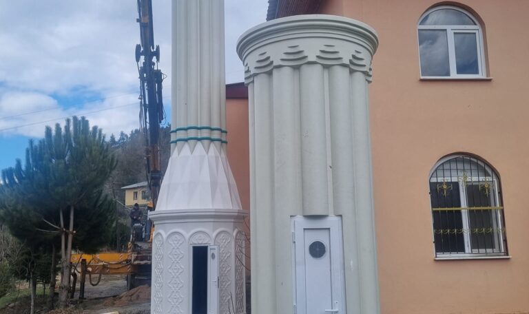 Adana Salmanlı Mah Cami Çelik Minare