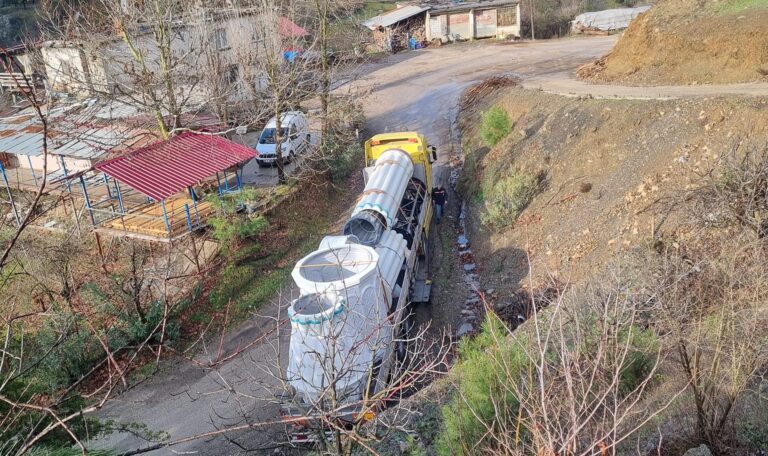 Adana Salmanlı Mah Cami Çelik Minare