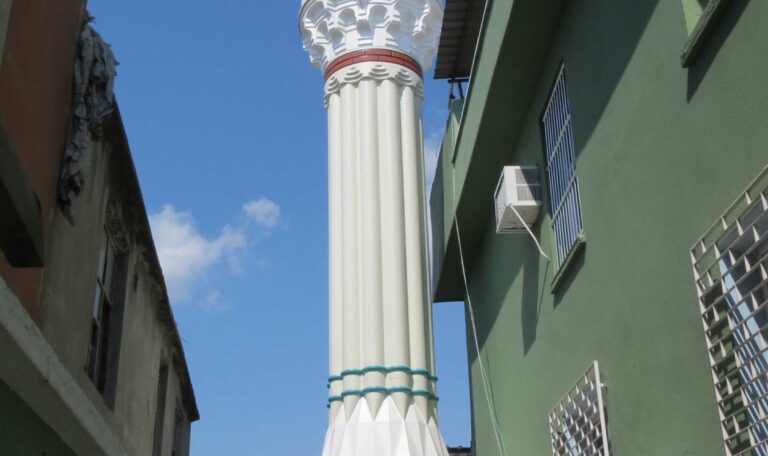 Adana Yüreğir Hicret Cami Çelik Minare