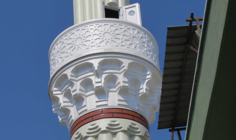 Adana Yüreğir Hicret Cami Çelik Minare