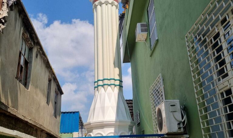 Adana Yüreğir Hicret Cami Çelik Minare