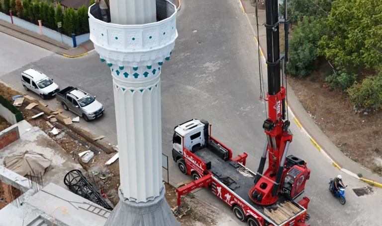 Canakkale Biga Sehitler Cami Celik Minare 11